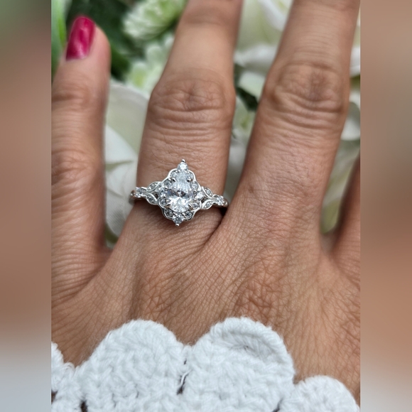 ♥️ PENELOPE ENG RING